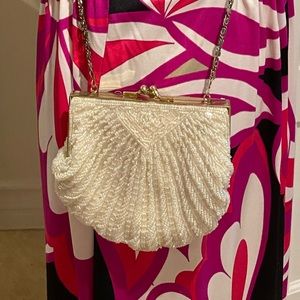 Gorgeous vintage opalescent bead and sequin purse